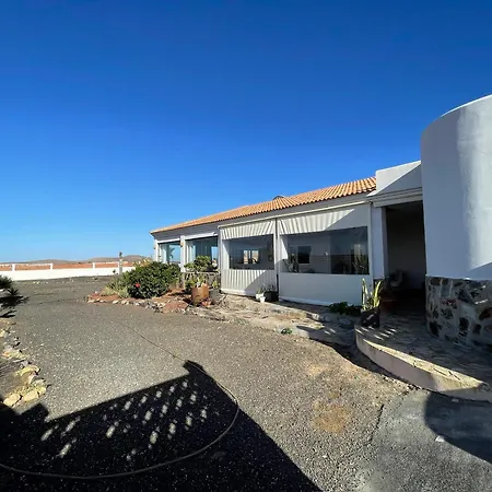Llanos De La Cueva * La Oliva